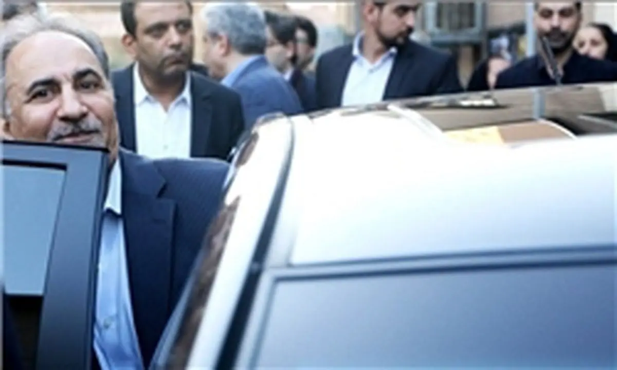 نجفی استعفا داد