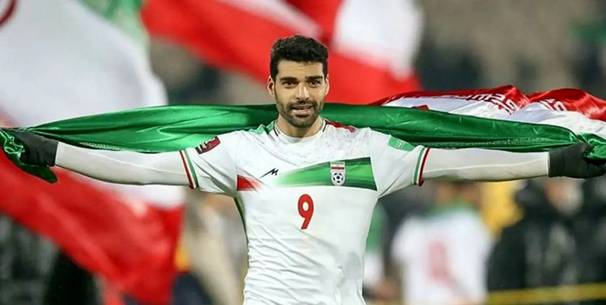 طارمی کفشهایش را بخشید +فیلم