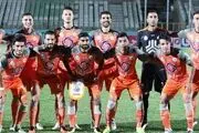 شاگردان نکونام جای پرسپولیس را گرفتند