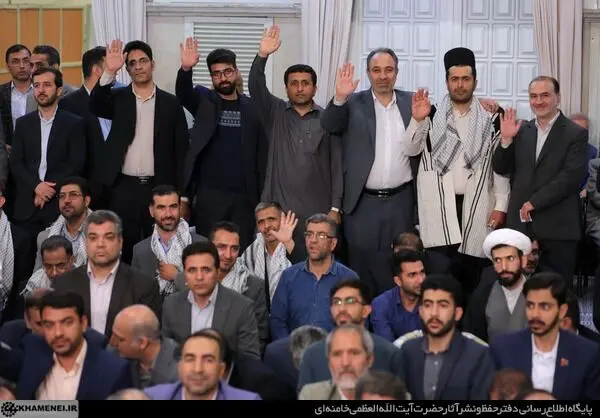 دیدار معلمان با حضرت آیت‌الله خامنه‌ای رهبر معظم انقلاب اسلامی/گزارش تصویری