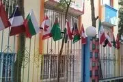 در مدرسه مختلط پرحاشیه کمتر از ۱۰۰ دانش آموز تحصیل می‌کنند