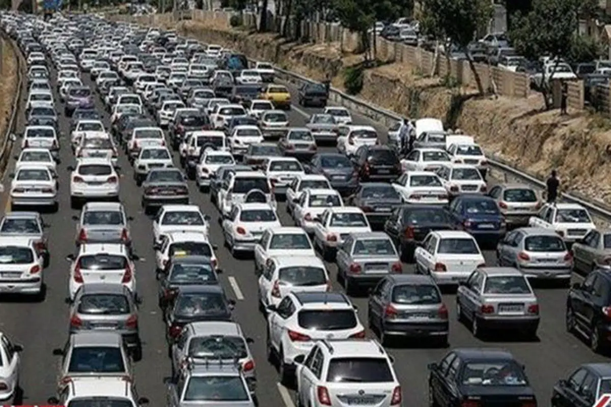 در کدام محورهای کشور ترافیک سنگین است؟ | بارش باران در ۵ محور کشور