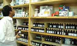 ممنوعیت فروش دارو با منشاء گیاهی در عطاری‌ها