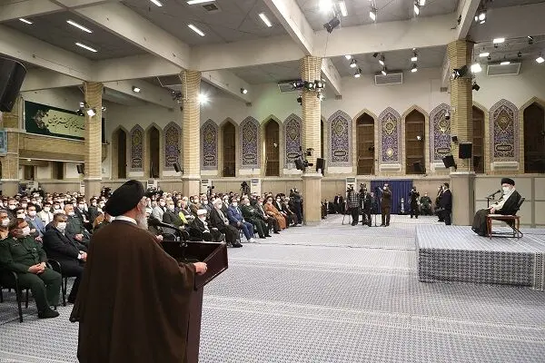 دیدار صدها نفر از مردم اصفهان با رهبر انقلاب اسلامی/گزارش تصویری