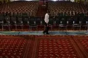 از فرش های قرمز زیر پای مهمانان تا بی تفاوتی نسبت به نماز