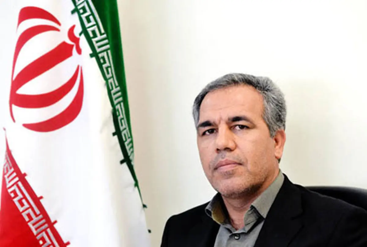 ایرج عرب در پرسپولیس می ماند