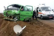 واژگونی خودروی ون در محور ساوه-همدان ۱۶ مجروح برجای گذاشت