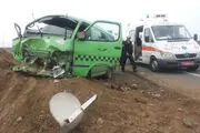 واژگونی خودروی ون در محور ساوه-همدان ۱۶ مجروح برجای گذاشت
