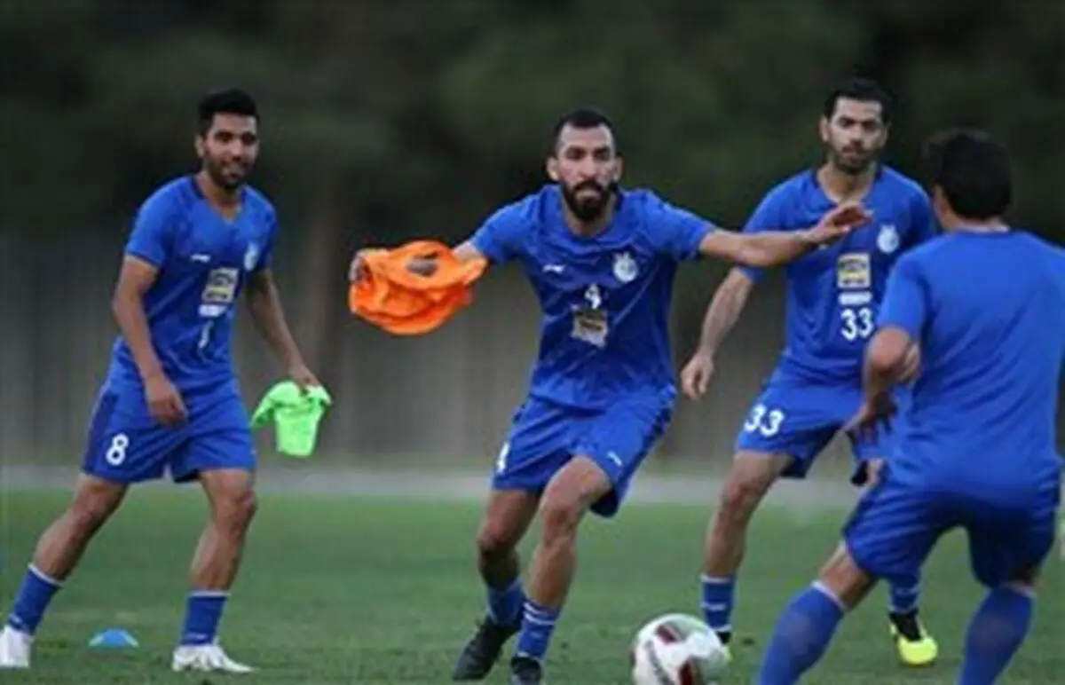 پنجره زمستانی جنجالی در انتظار استقلال