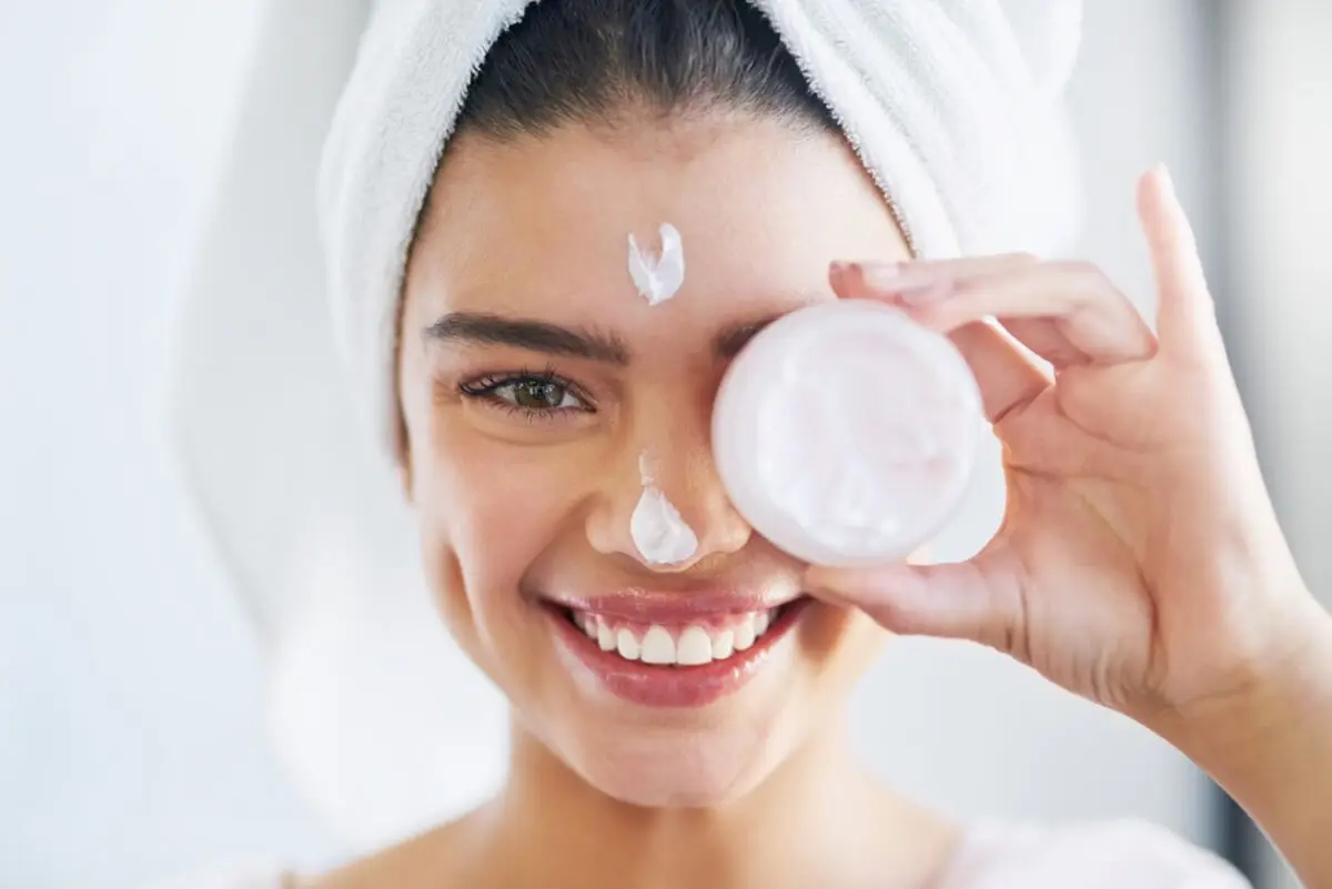 چرا برای خرید محصولات پوستی می توانیم به رنگدونه اعتماد کنیم؟


