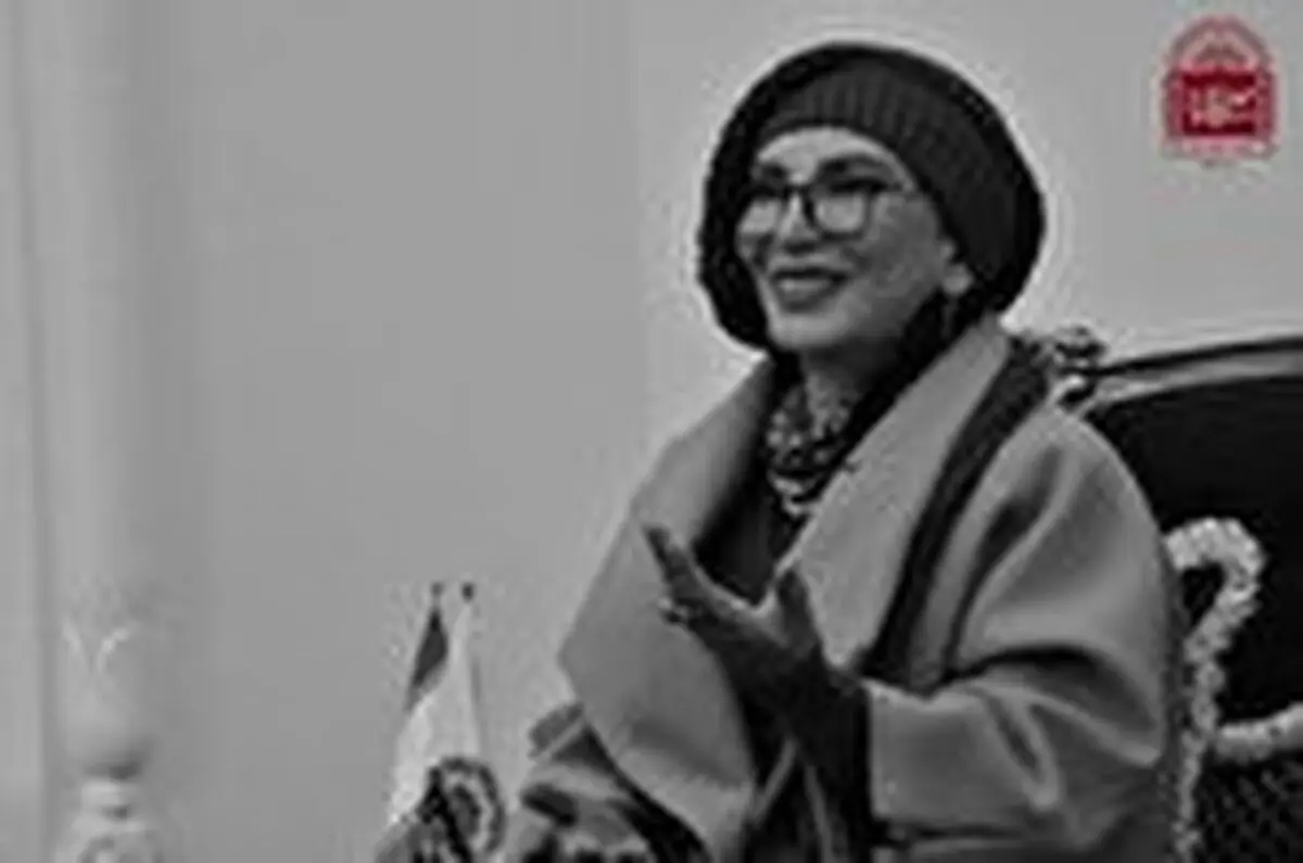 گشت و گذار متفاوت «افسانه بایگان» در موزه سینما/ عکس