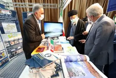 رهبر انقلاب صبح امروز از نمایشگاه توانمندی‌های صنعتی بازدید کردند/گزارش تصویری