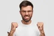 این چهار غذا شما را عصبانی می‌کنند + اینفوگرافی