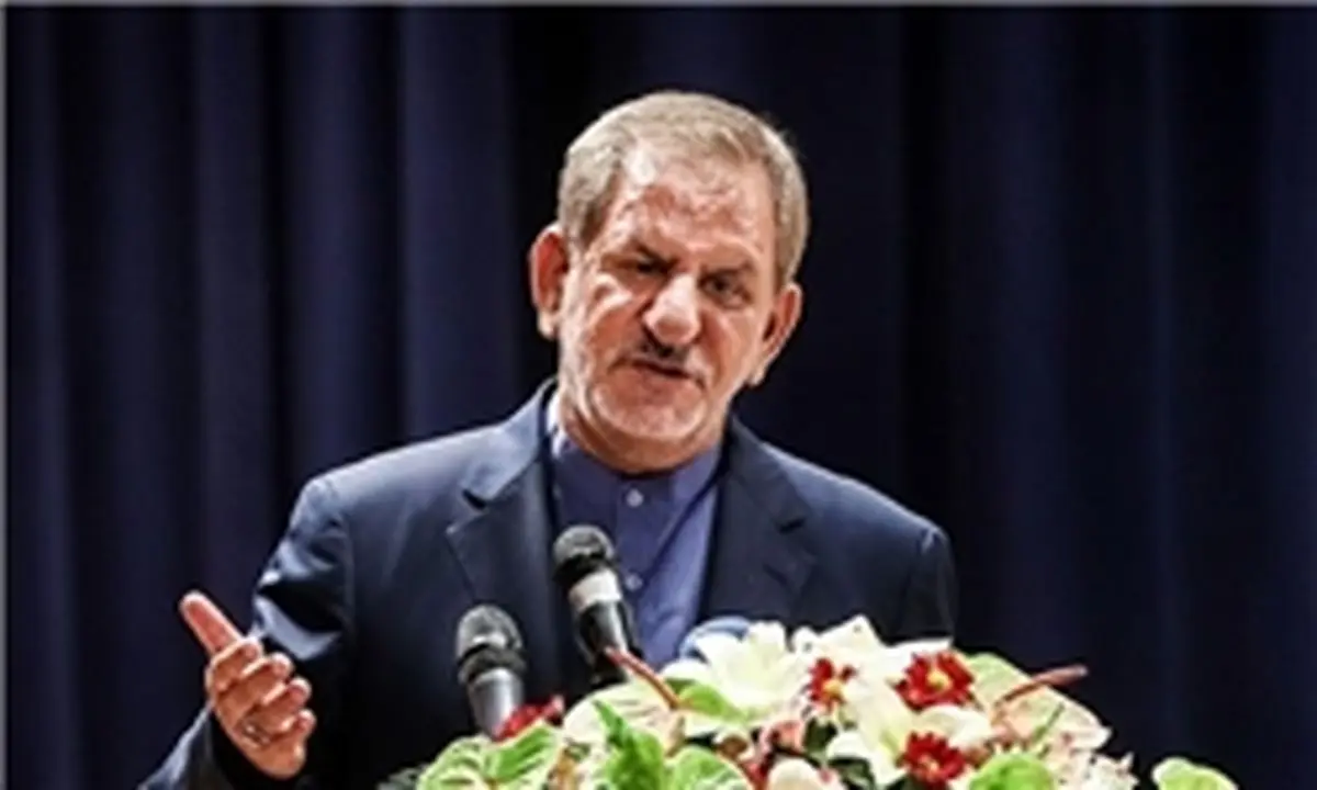 همه باید برای تحقق اهداف اقتصاد مقاومتی تلاش کنند