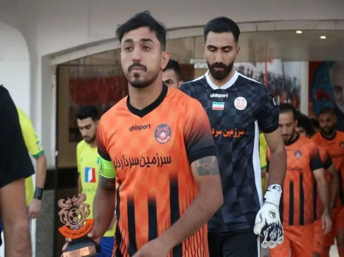 خط و شنان سنگین بازیکن مس کرمان برای پرسپولیس