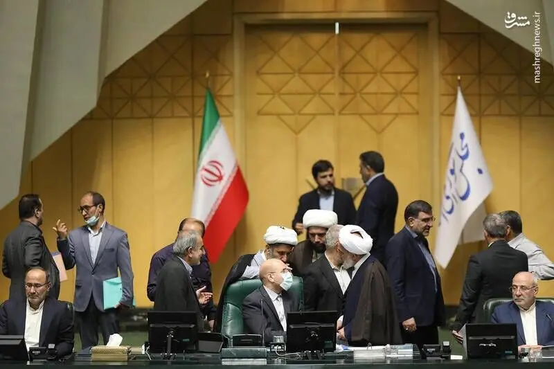 جلسه علنی مجلس در یکشنبه ۲۰ فروردین۱۴۰۲/گزارش تصویری