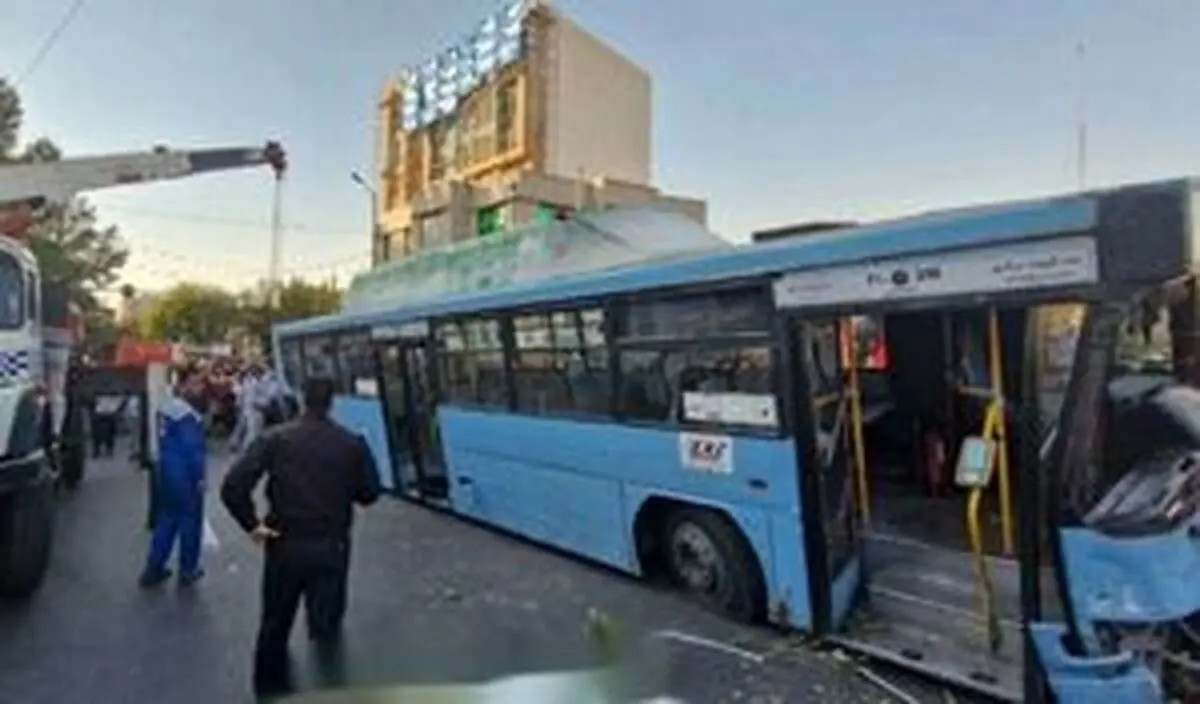 
حادثه در میدان شهدای تهران
