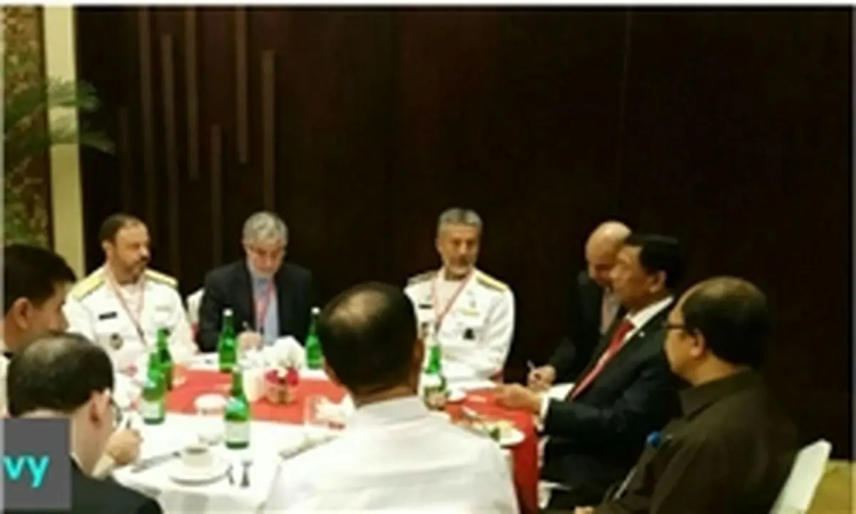 رایزنی فرمانده نداجا با وزیر ارشد اندونزی