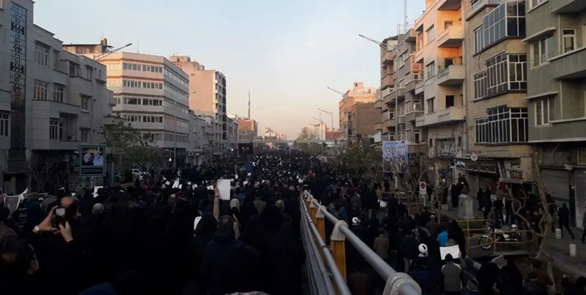 وداع چند میلیونی تهران با سردار عشق و حماسه