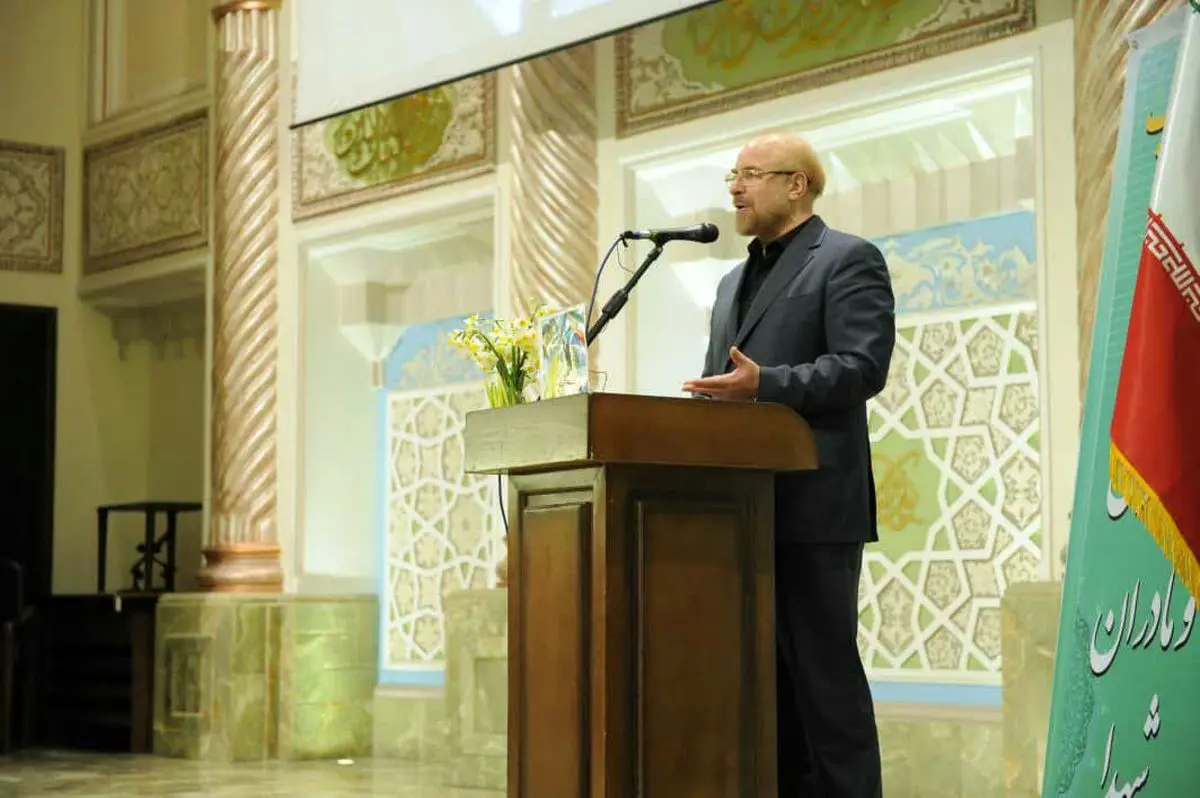 تا قوی نشویم نظام سلطه ما را به رسمیت نمی شناسد/ مشکلات ما به دلیل فاصله گرفتن از فرهنگ انقلابی است