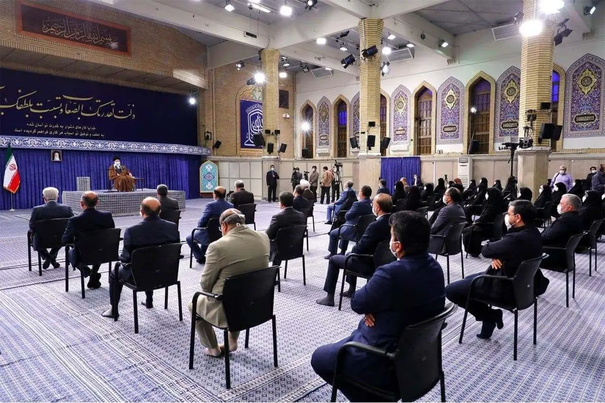 اگر حقایق را روایت نکنید دشمن با دروغ جای ظالم و مظلوم را عوض میکند