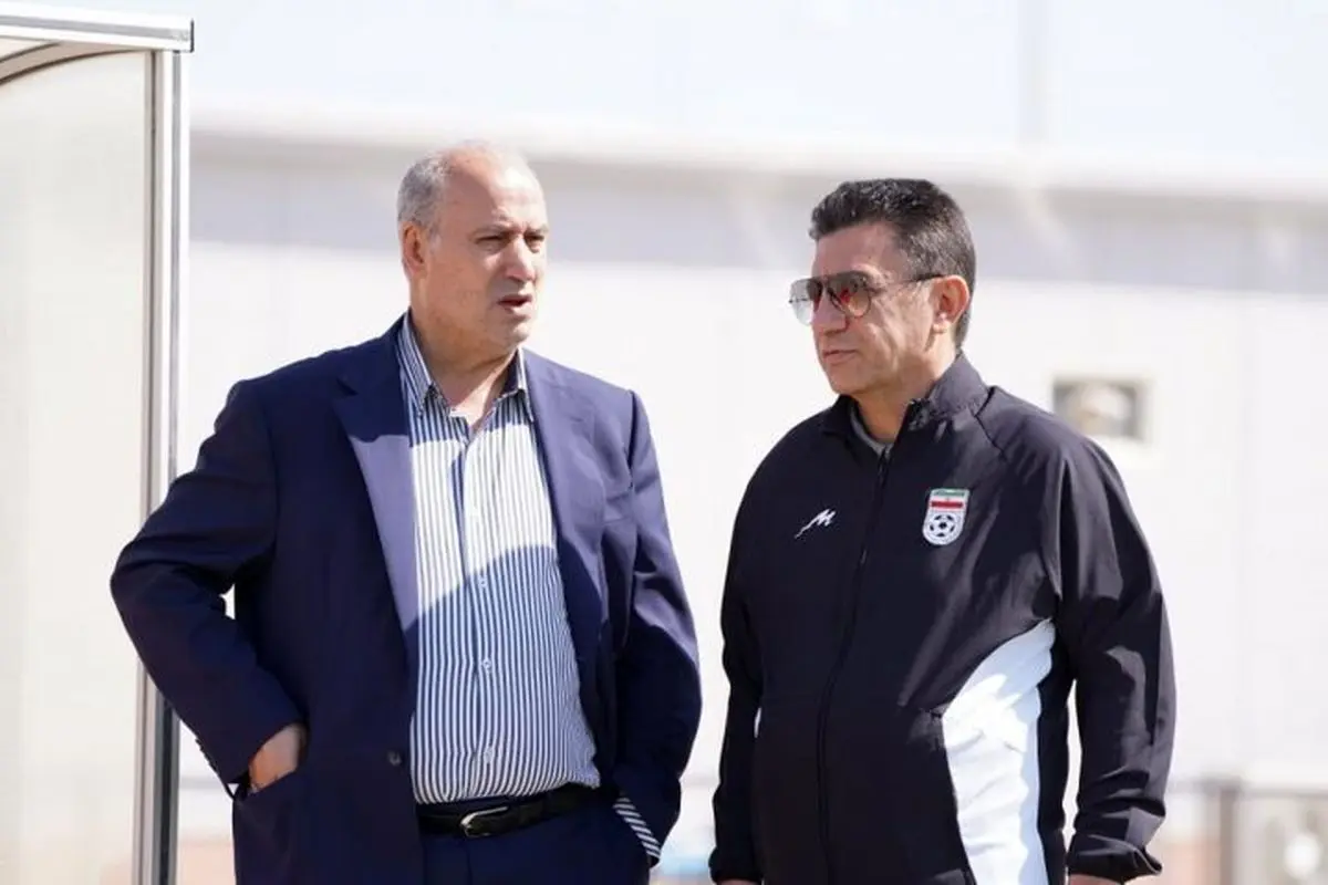 حمله پیشکسوت پرسپولیس به تاج: مثلاً رفتهاند کمک داور ویدیویی آوردهاند!
