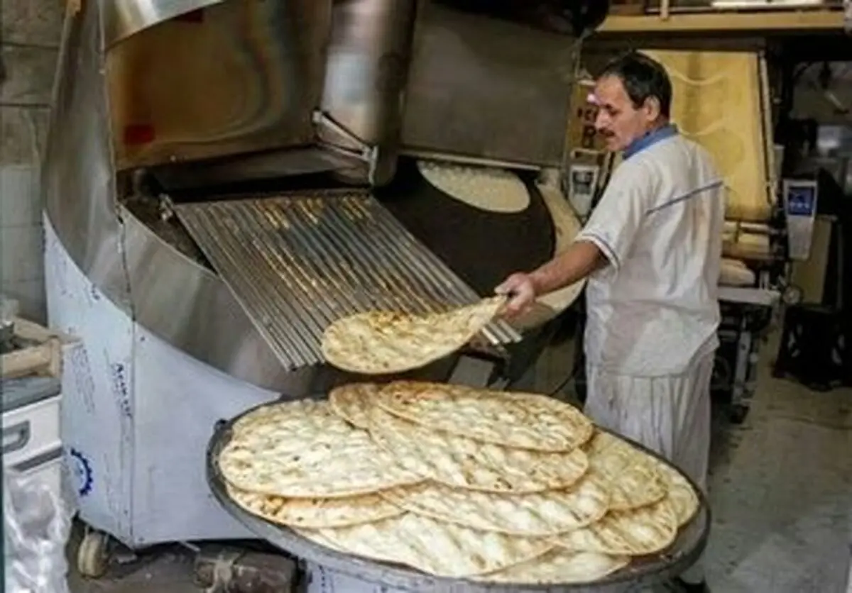 تخلفات ادامه‌دار نانوایی‌ها؛ دوتا بخر، یکی ببر!
