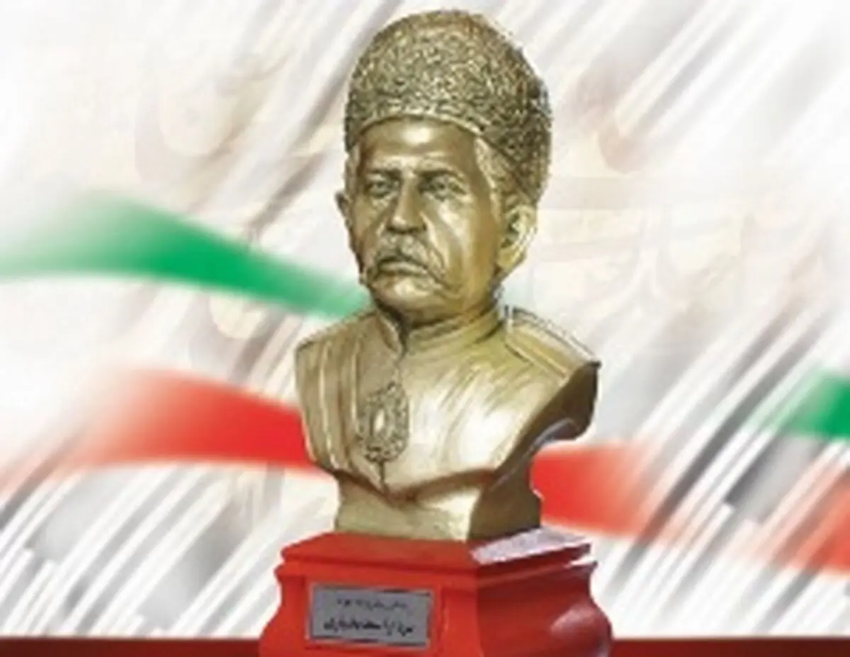 سردیس طلایی سردار اسعد از رهبران جنبش مشروطه روانه بازار شد