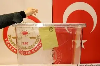 مراکز اخذ رای در سرتاسر ترکیه بسته شد