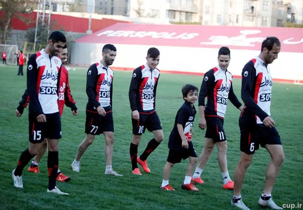 پرسپولیسی ها تمرین کردند و پیتزا خوردند!
