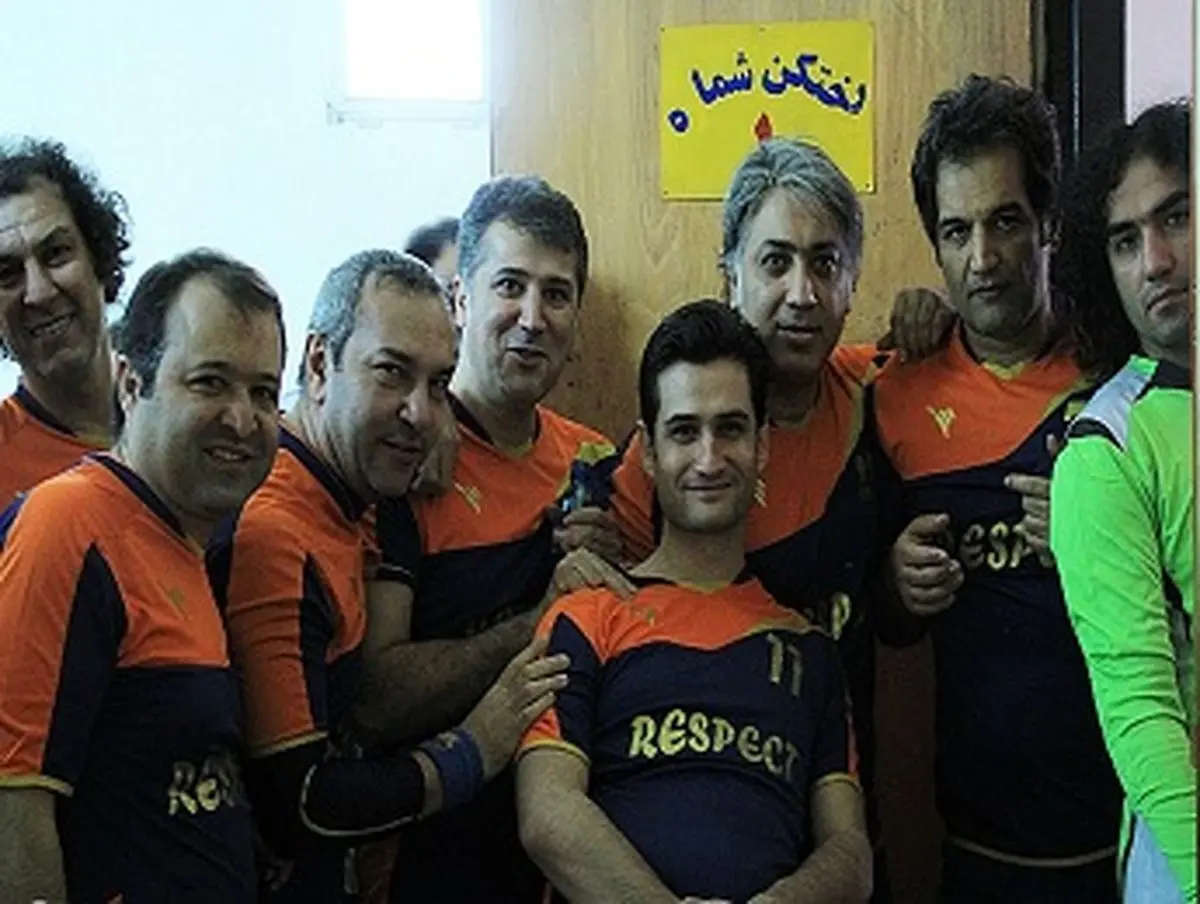 آمدهایم فرهنگ احترام بین اقشار جامعه را جا بیاندازیم
