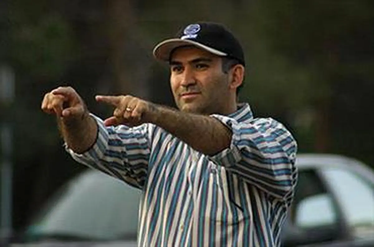 معیریان " زنبورهای بیکندو " را میسازد