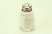 قبل از غذا حتما نمک بخورید