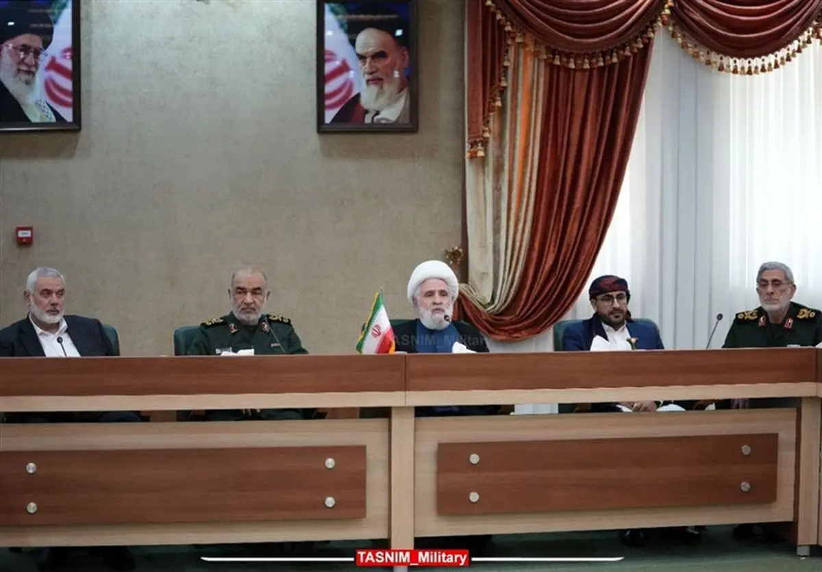 جلسه گروههای مقاومت با سلامی و قاآنی در تهران