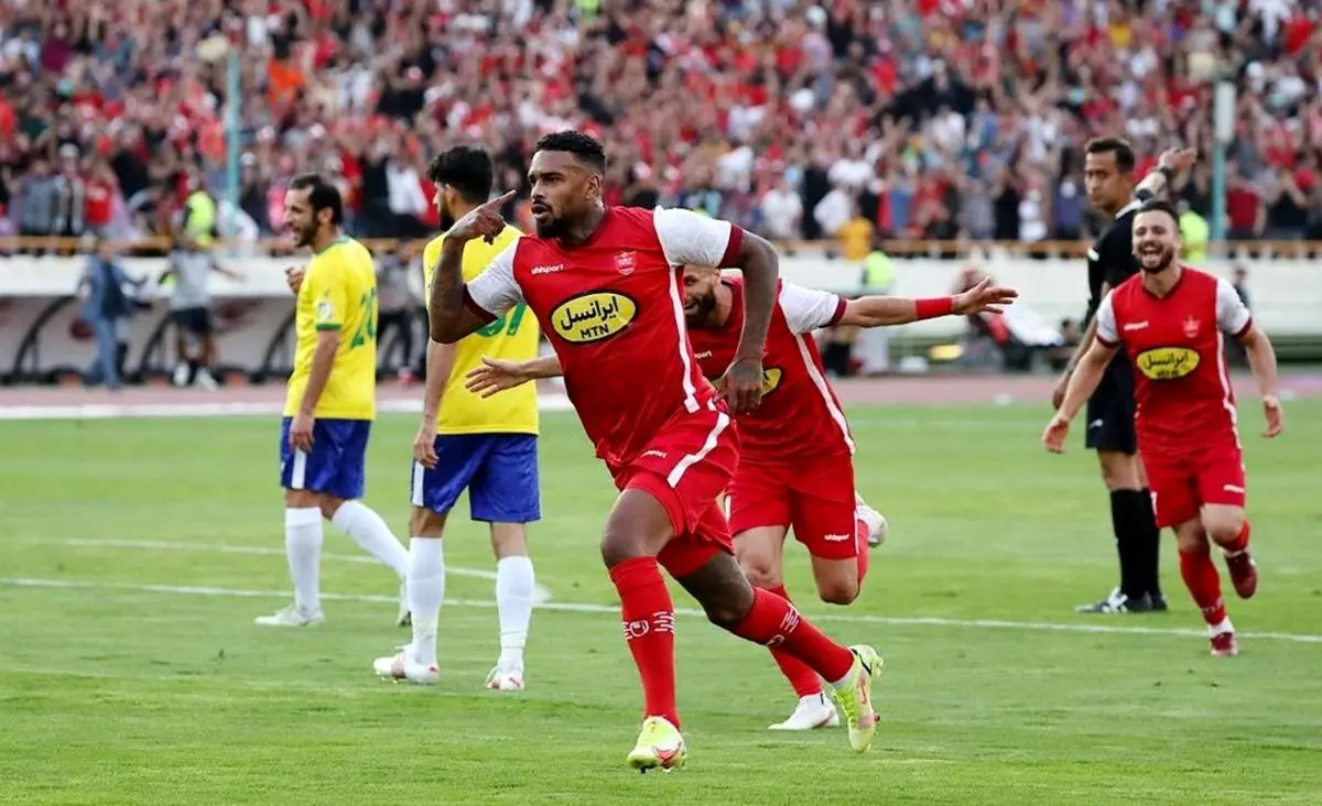 نظر یک پرسپولیس در مورد نیمکت نشینی لوکادیا