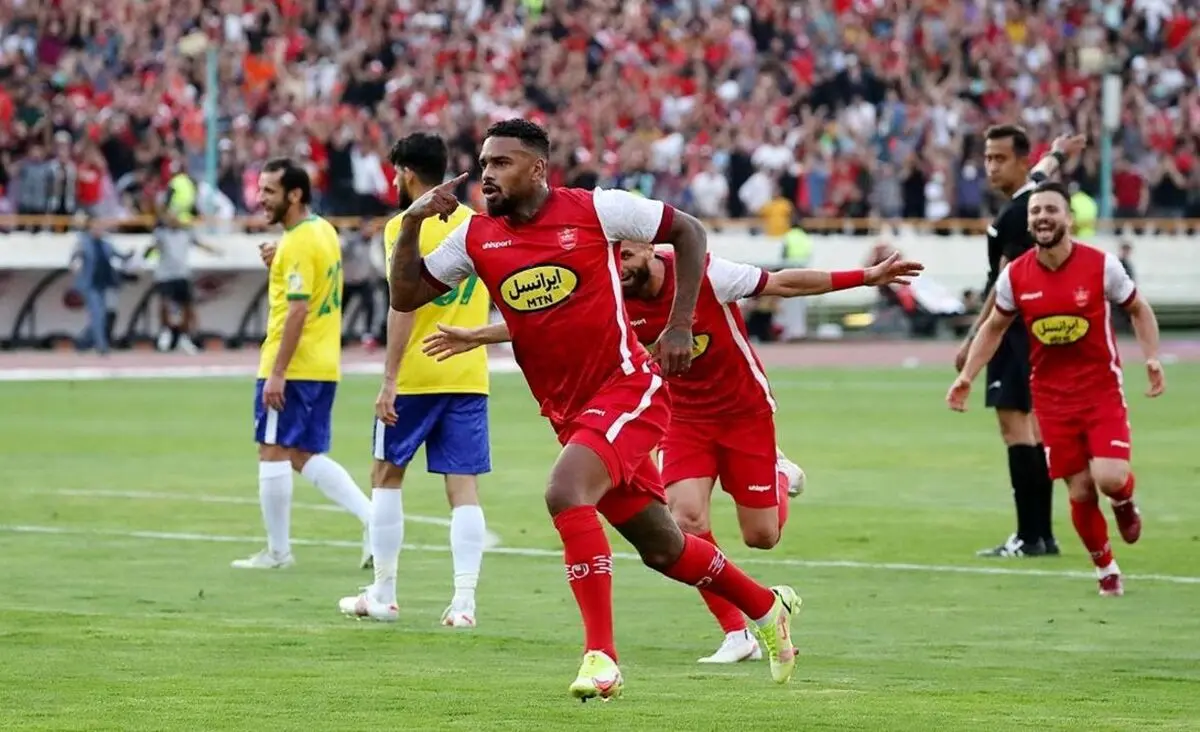 نظر یک پرسپولیس در مورد نیمکت نشینی لوکادیا
