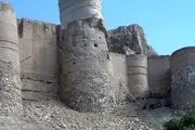 مرمت قلعه تاریخی منوجان چشم انتظار اعتبار