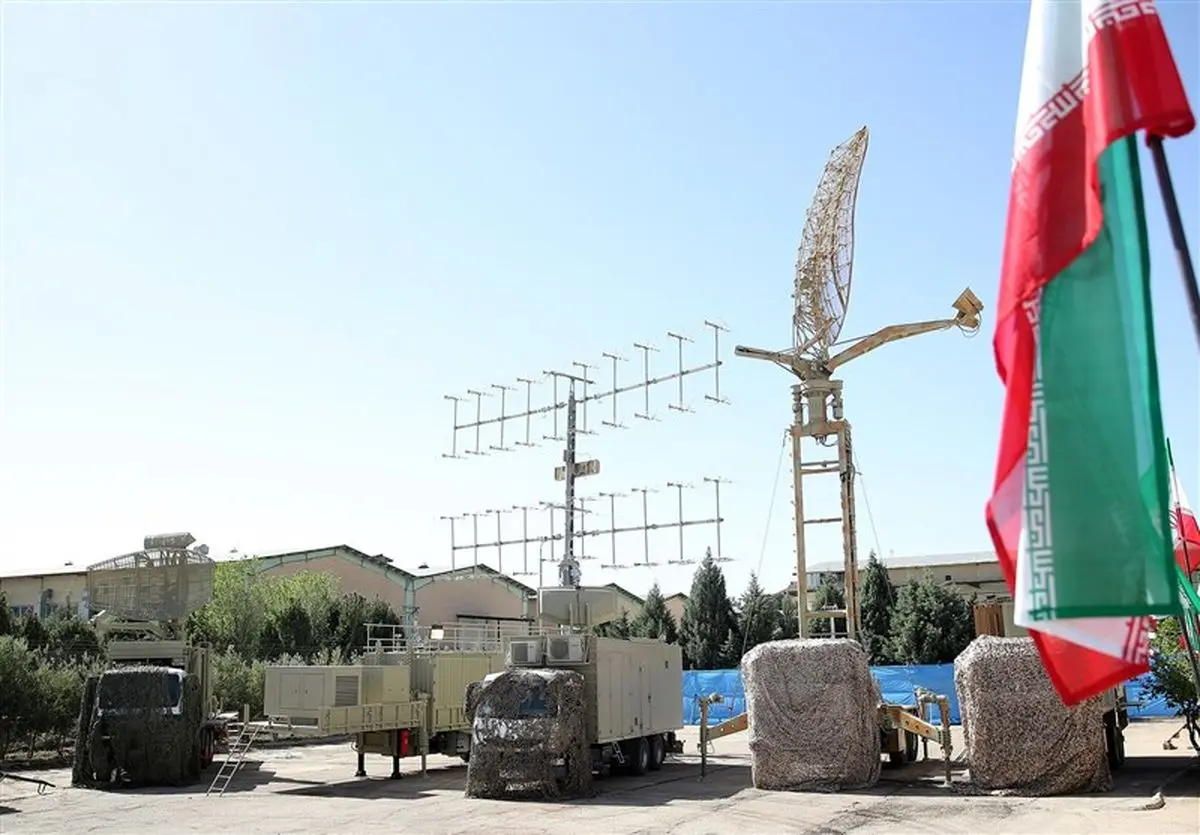 روحانی 12 سامانه راداری و فرودگاهی را در شیراز افتتاح کرد