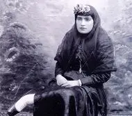 اولین روزنامه نگار زن ایران که بود؟
