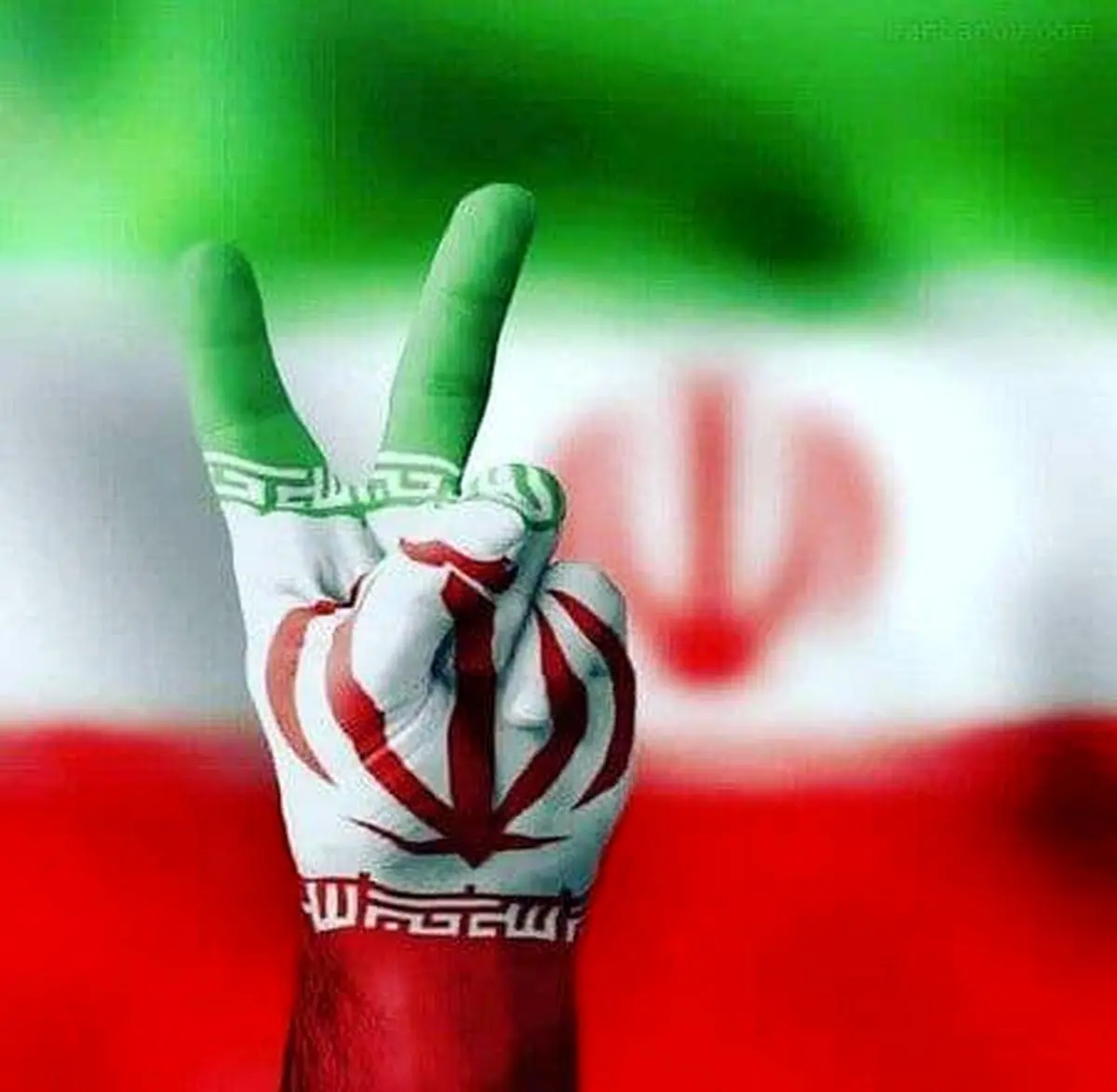 پر افتخار بر بام چهل و سه سال اقتدار