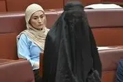 محکومیت گسترده نمایش توهین آمیز سناتور استرالیایی