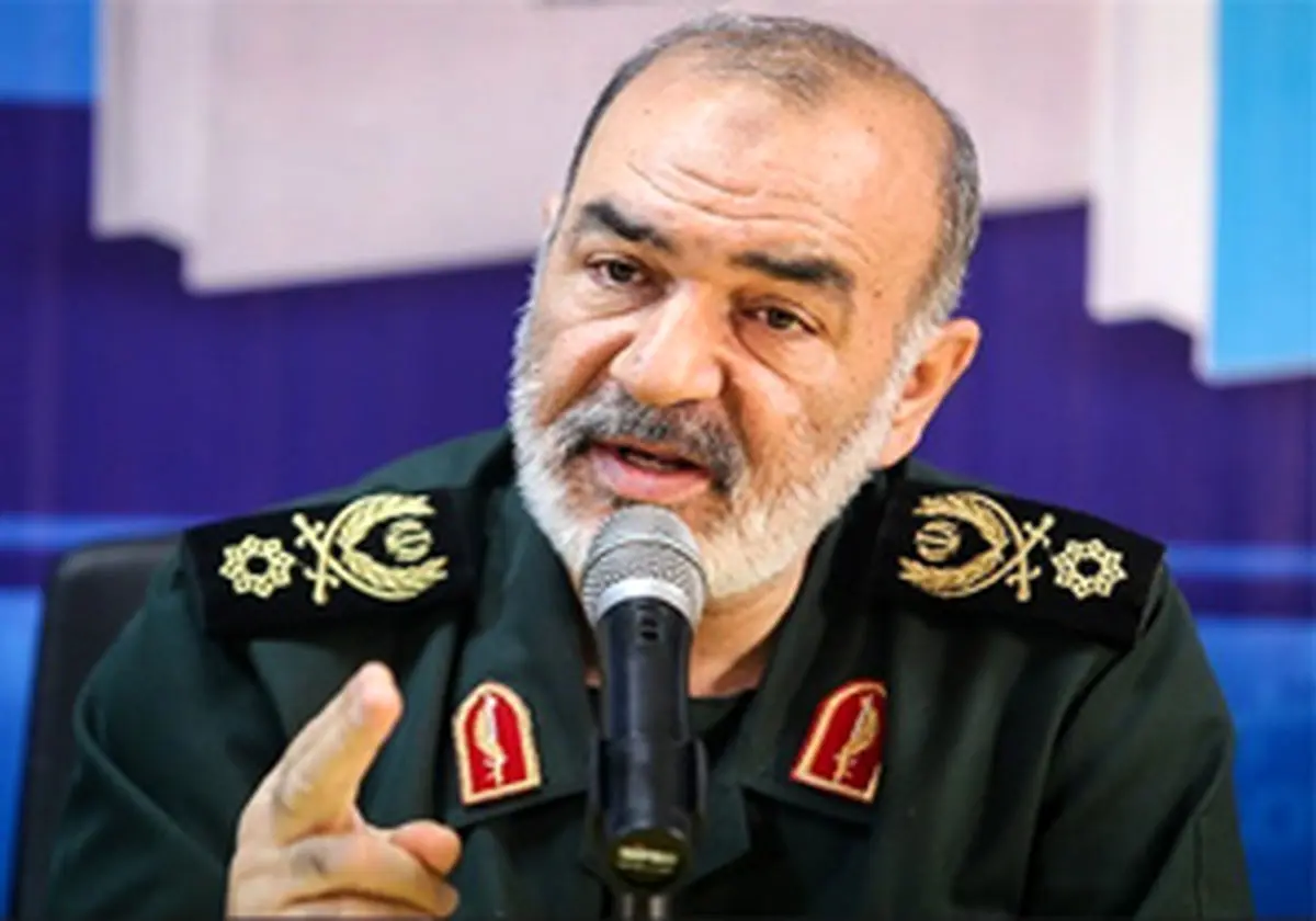 سردار سلامی: با تهدیداتی مواجهیم که در حال تبدیل شدن به جنگ است