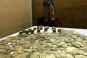  دستگیری ۲ قاچاقچی و کشف یک هزار و ۳۰۰ عدد سکه تاریخی