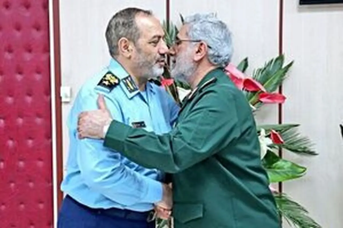 
وزیر دفاع و فرمانده نیروی قدس سپاه دیدار کردند
